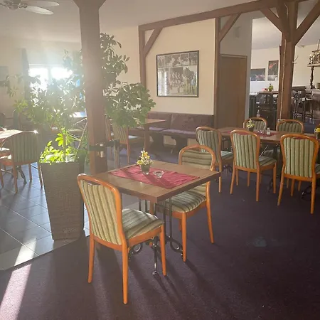 Reitanlage Plath Πανσιόν 3*